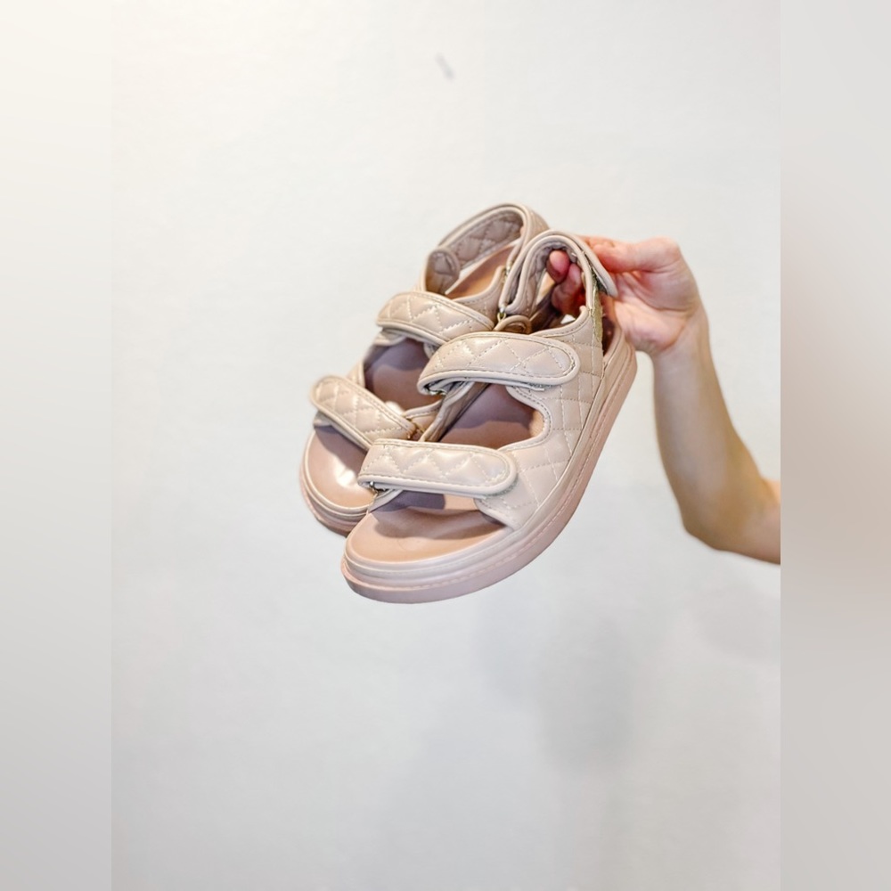 Quilted beige Velcro sandals. Fits 8/8.5.